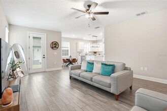 7848 Somersworth Dr in Kissimmee, FL - Building Photo - Building Photo