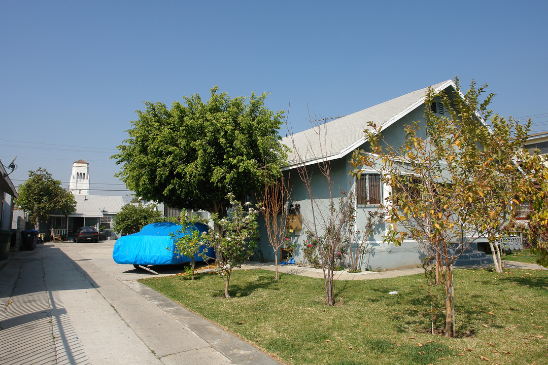 1039-1041 N Mariposa Ave in Los Angeles, CA - Building Photo