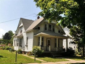 2807 Chestnut St in Toledo, OH - Building Photo