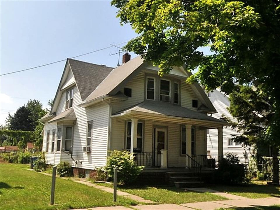 2807 Chestnut St in Toledo, OH - Foto de edificio