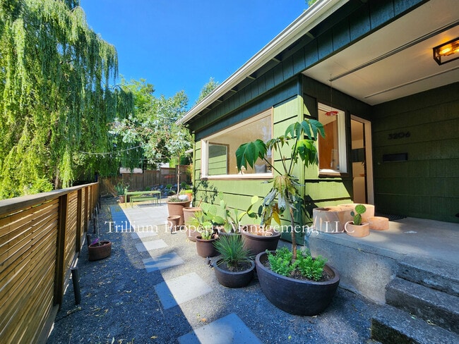 3206 SW 13th Ave in Portland, OR - Building Photo - Building Photo