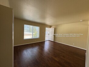 33 Deering Ct in Oakland, CA - Building Photo - Building Photo