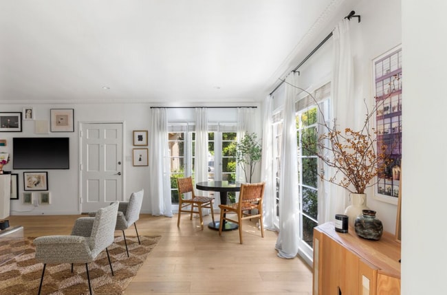 815 1/2 Croft Ave in West Hollywood, CA - Building Photo - Building Photo