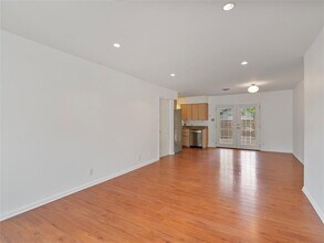 616 Long Bow Ln in Austin, TX - Building Photo - Building Photo