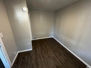 1020 E Kansas St in Peoria, IL - Building Photo - Building Photo