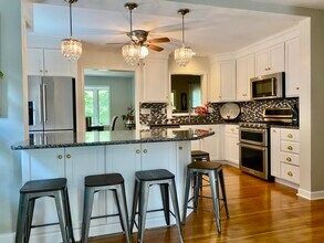 57 West Hazel Dell Ln in Springfield, IL - Building Photo - Building Photo