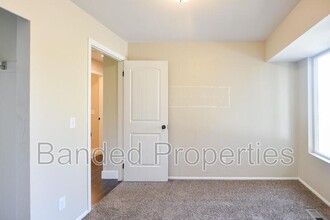 5513 W Heath Cir in Salt Lake City, UT - Building Photo - Building Photo
