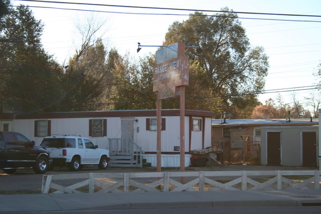 Rangeview Apartments in Commerce City, CO - Building Photo - Building Photo