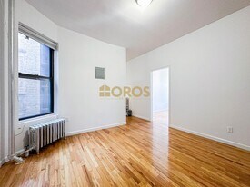 700 E 9th St, Unit 11 in New York, NY - Building Photo