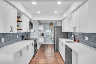 7300 Sunshine Skyway Ln S in St. Petersburg, FL - Building Photo - Building Photo