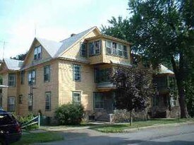 41-43 Clinton St in Westfield, NY - Building Photo