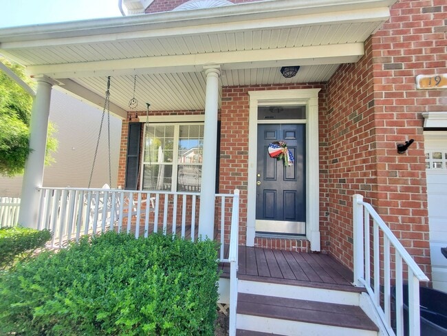 19 Cornell Dr in East Brunswick, NJ - Building Photo - Building Photo