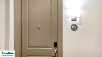 2626 Fountain View Dr, Unit 1-265 in Houston, TX - Building Photo
