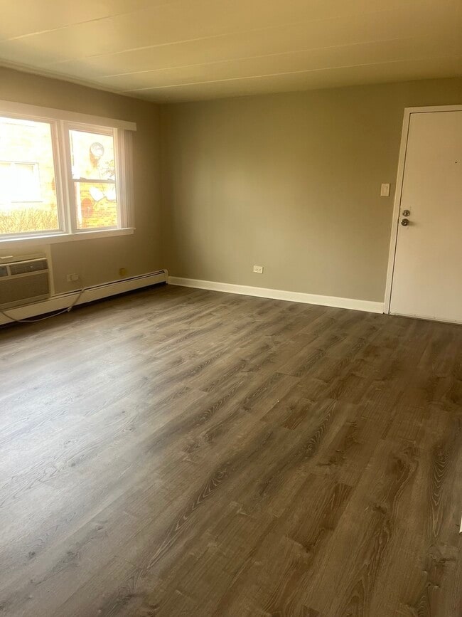 10917 S Lloyd Dr in Worth, IL - Building Photo - Building Photo