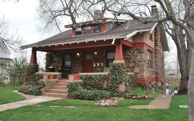 property at 1528 Mapleton Ave