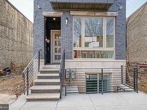 1544 S 20th St, Unit B in Philadelphia, PA - Building Photo - Building Photo