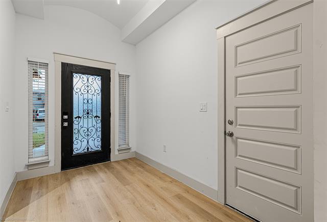 660 Elsberry Ave in Dallas, TX - Building Photo - Building Photo