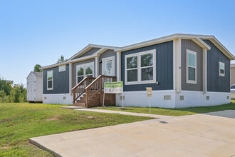 Bluewood Ranch in Victoria, TX - Building Photo - Building Photo