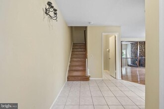 21 Jeremy Dr in Dayton, NJ - Building Photo - Building Photo