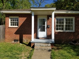 2931 Westfield Rd in Charlotte, NC - Building Photo