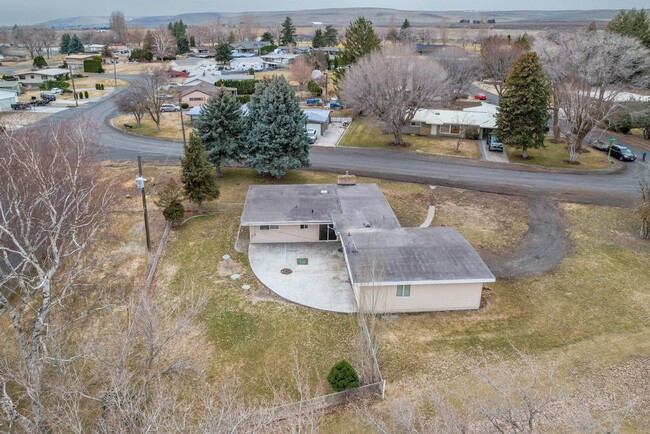 19545 St Andrews Dr NW in Soap Lake, WA - Building Photo - Building Photo