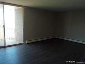 1941 Orleans St in Detroit, MI - Building Photo - Building Photo