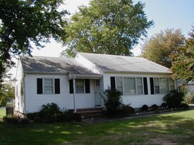307 Irene Way in Stevensville, MD - Building Photo