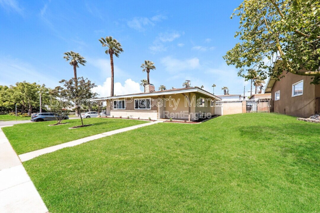 3659 Wilbur St in Riverside, CA - Building Photo