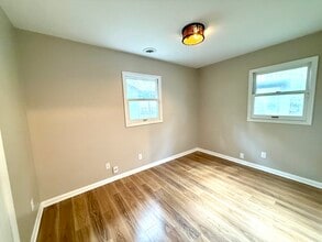 916 E Fairlawn Dr in Urbana, IL - Building Photo - Building Photo