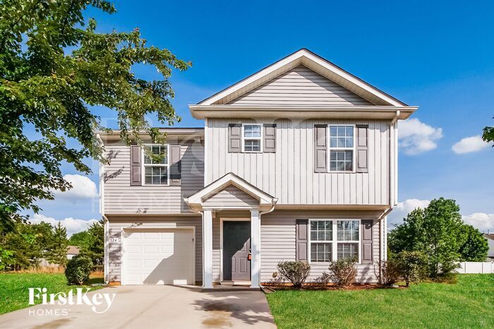 524 Ellingsworth Ln in Charlotte, NC - Building Photo