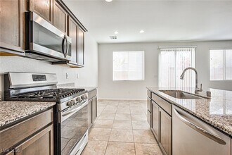 9240 Black Diamond St in Las Vegas, NV - Building Photo - Building Photo