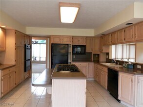 311 Miner Rd in Highland Heights, OH - Building Photo - Building Photo