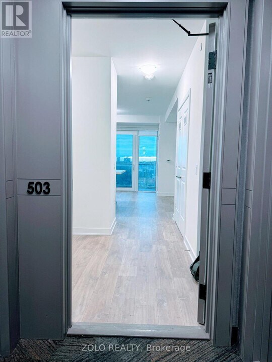 4675-4675 Metcalfe Ave in Mississauga, ON - Building Photo