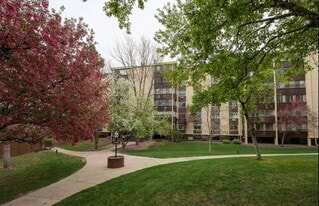 6980 E Girard Ave in Denver, CO - Building Photo