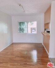 3200 S Sepulveda Blvd in Los Angeles, CA - Building Photo - Building Photo