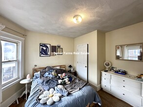 97 Kilsyth Rd, Unit 3 in Boston, MA - Foto de edificio - Building Photo