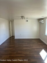 48 Plattekill Dr in Saugerties, NY - Building Photo - Building Photo