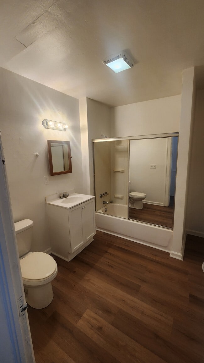 123 Maple Ave, Unit Upper in Dunkirk, NY - Building Photo - Building Photo