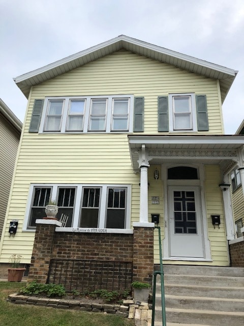 1527 N Jackson St, Unit Maison de Van Gogh - up3 in Milwaukee, WI - Building Photo