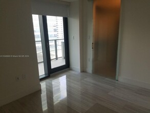 1451 Brickell Ave, Unit 1206 in Miami, FL - Building Photo - Building Photo