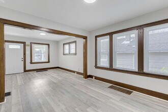 737 S 30th St in South Bend, IN - Building Photo - Building Photo