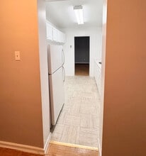 1455 Tyandaga Park Dr in Burlington, ON - Building Photo - Building Photo
