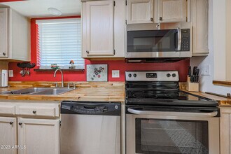 5550 N 12th St in Phoenix, AZ - Building Photo - Building Photo