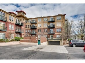 10176 Park Meadows Dr, Unit 2202 in Lone Tree, CO - Building Photo - Building Photo