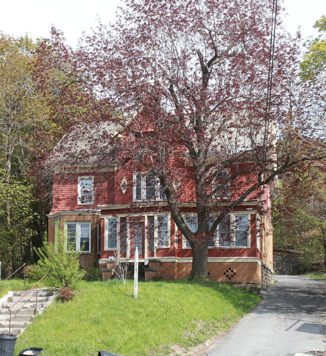 2007 W Genesee St in Syracuse, NY - Building Photo