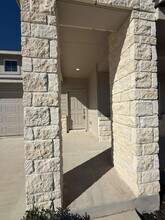 569 Sormonne Lp in Kyle, TX - Building Photo - Building Photo