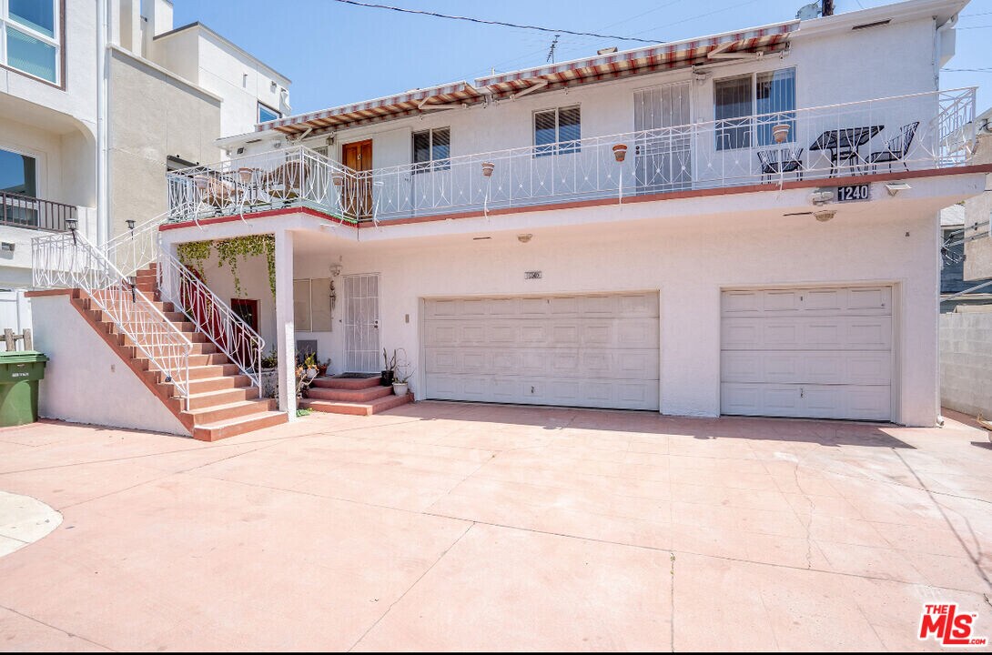 1240 Lodi Pl in Los Angeles, CA - Building Photo