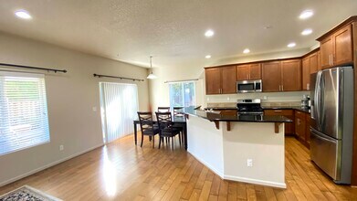 10690 NW Jordan Ln in Portland, OR - Building Photo - Building Photo