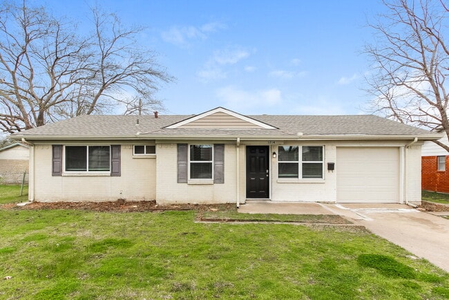 property at 1214 Ashland Dr