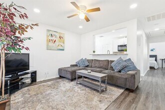 1301 Florence St in McKinney, TX - Building Photo - Building Photo